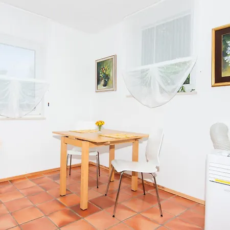 Lägenhet Apartma Oljka Pomjan Šmarje