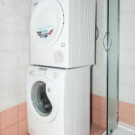 Apartma Oljka Pomjan